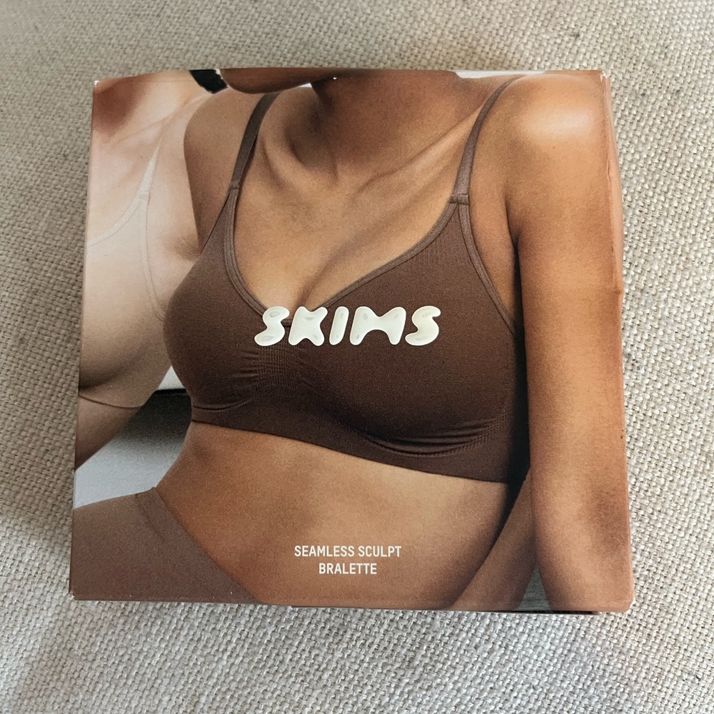 4 Assorted SKIMS $100 (Bralette, Control Briefs, etc) - Picture 3 of 16